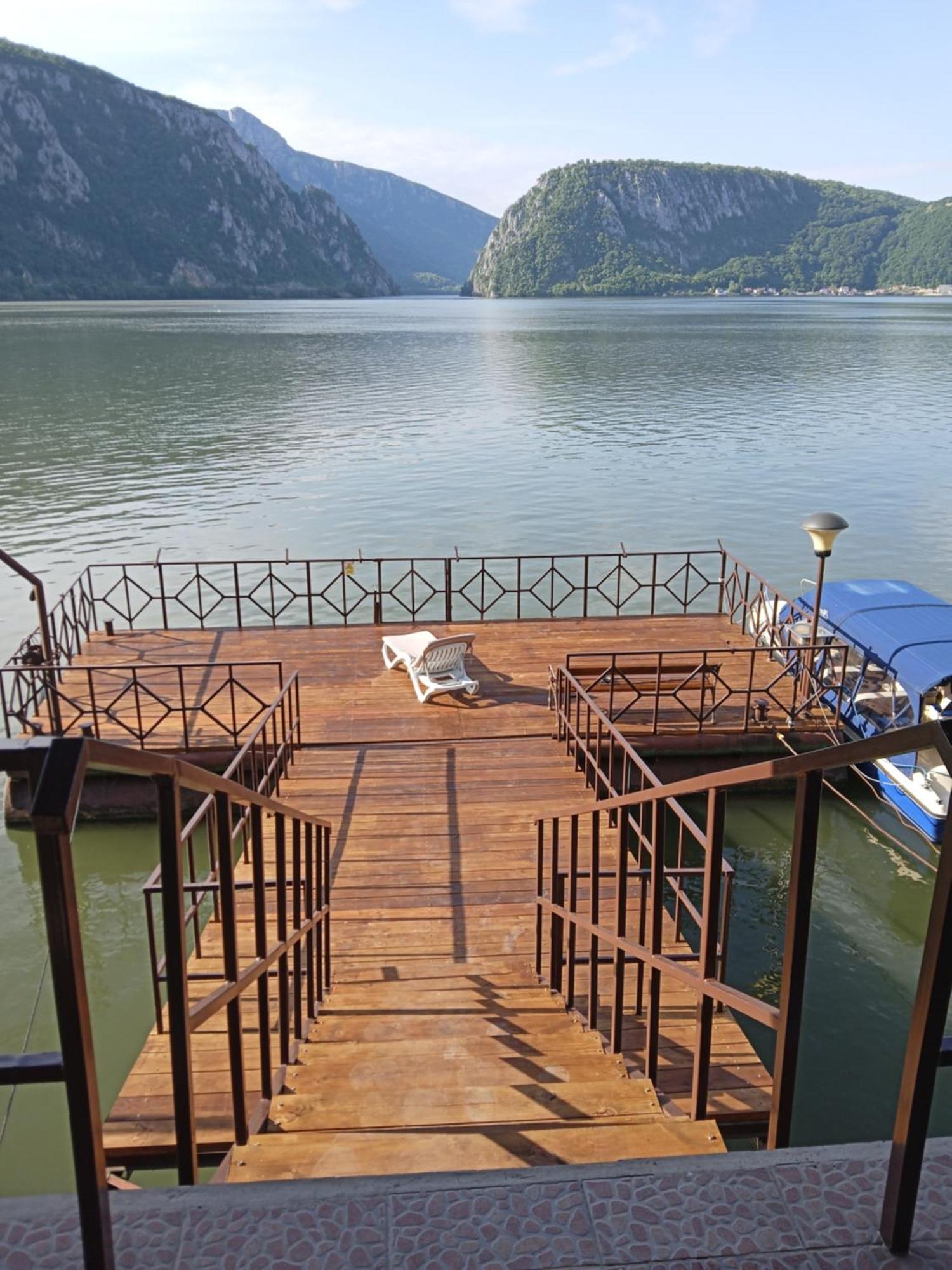 Casa Bobo Dubova Villa Exterior foto