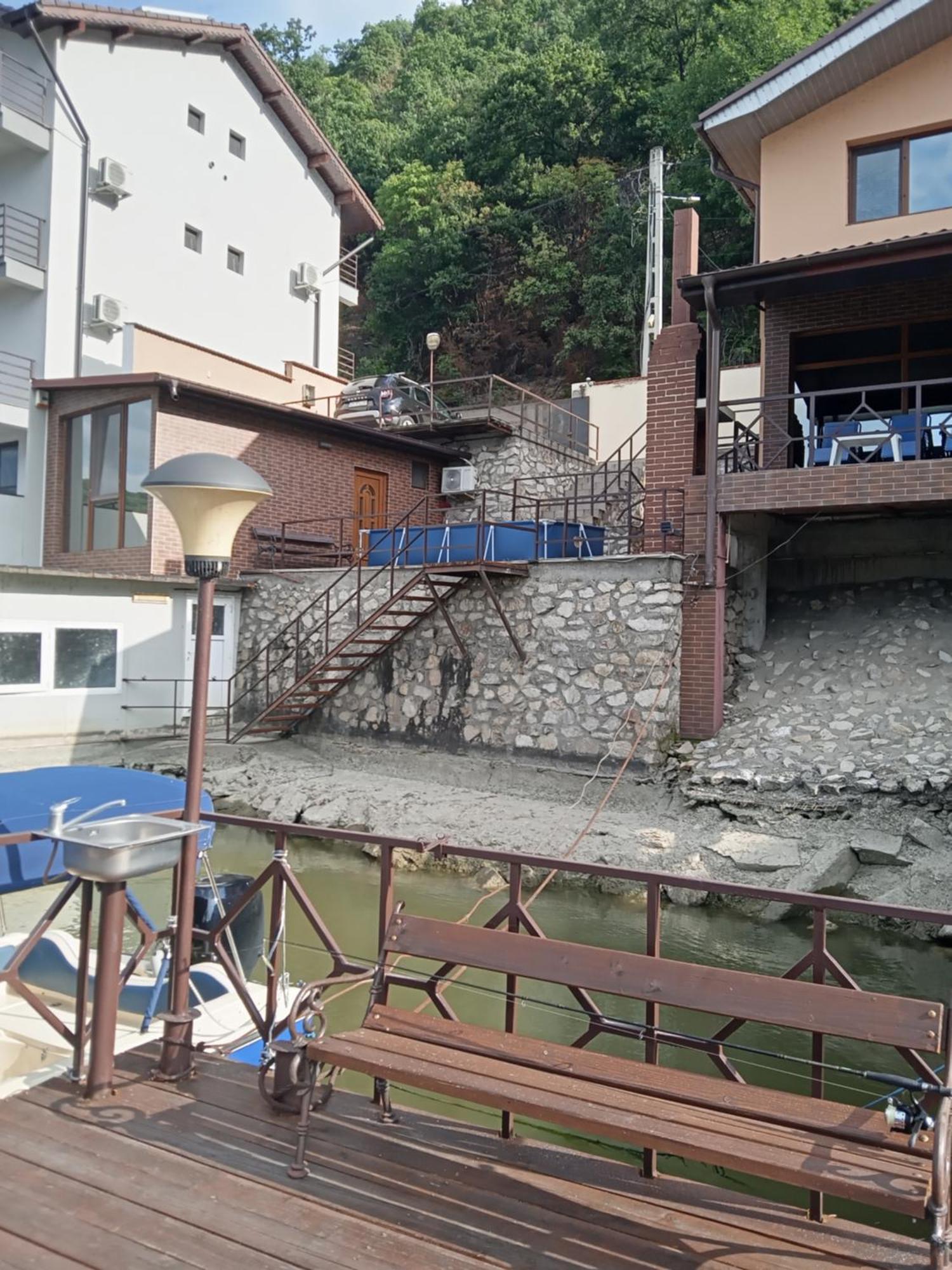 Casa Bobo Dubova Villa Exterior foto